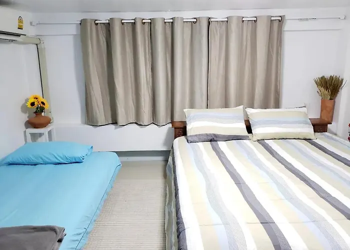 B Love Private Room@Jj Market&Bts Saphan Kwai+Free Wifi