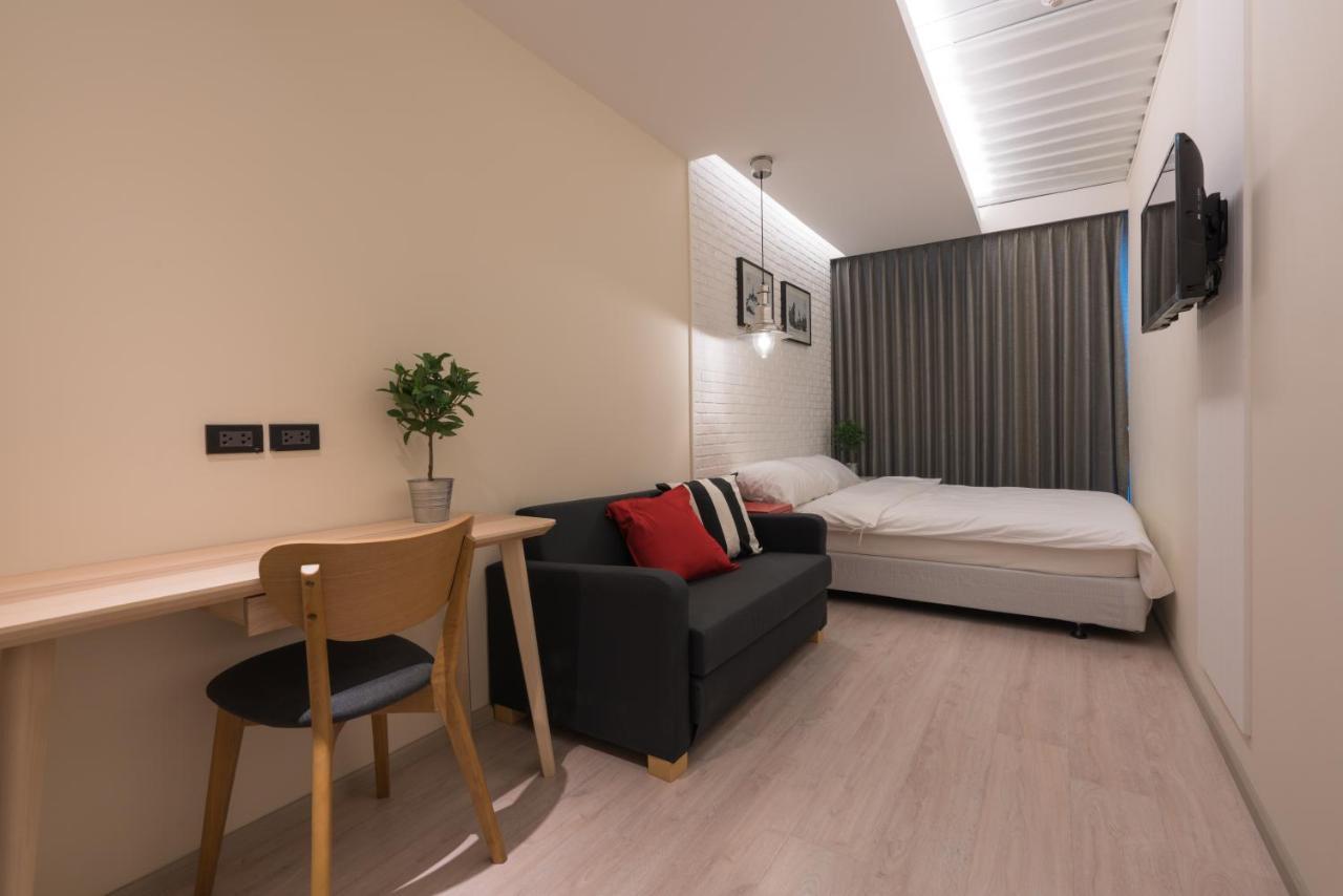 Sleep Box Sukhumvit 22 *