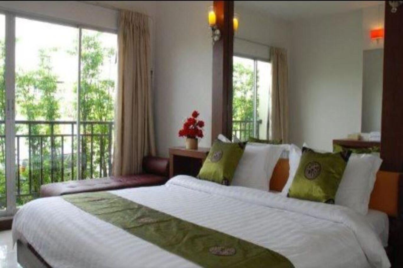 Hotel Kaset Nawamin Bangkok