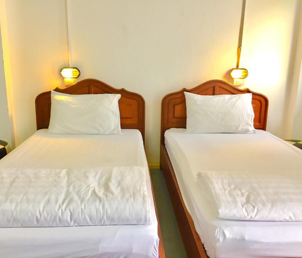 Banana Hostel