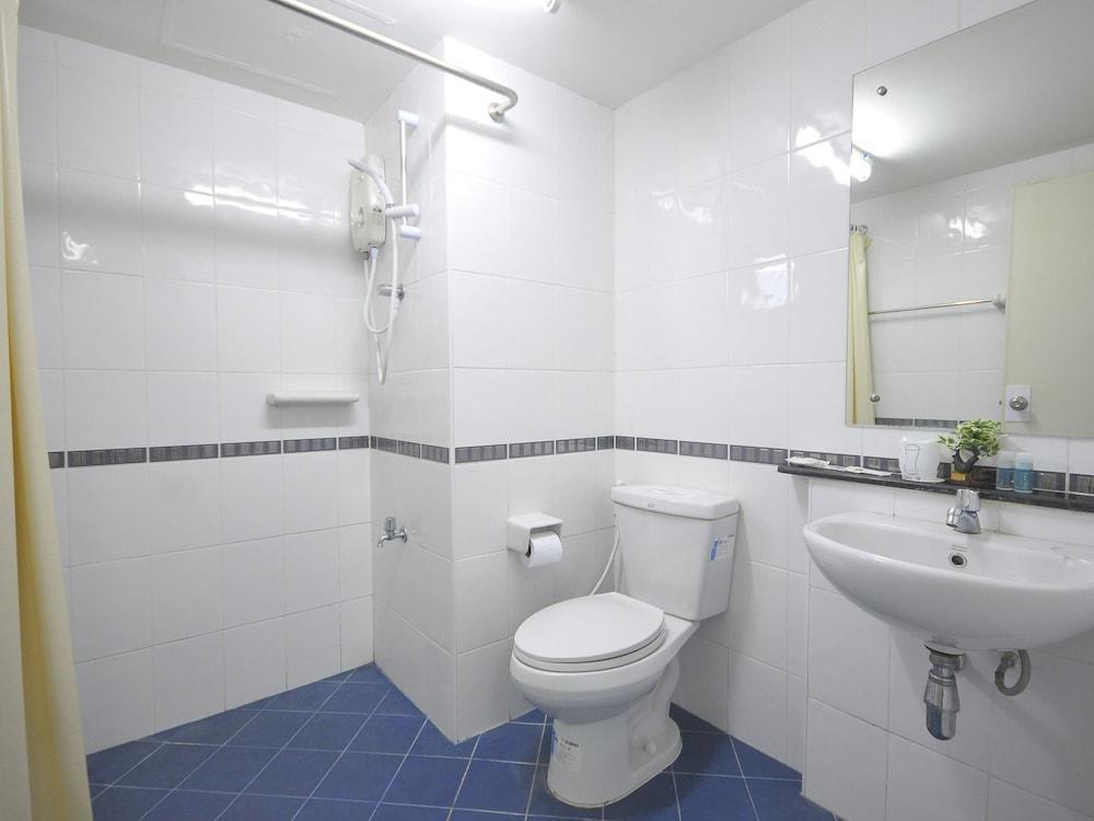 Inn P Park Charansanitwong