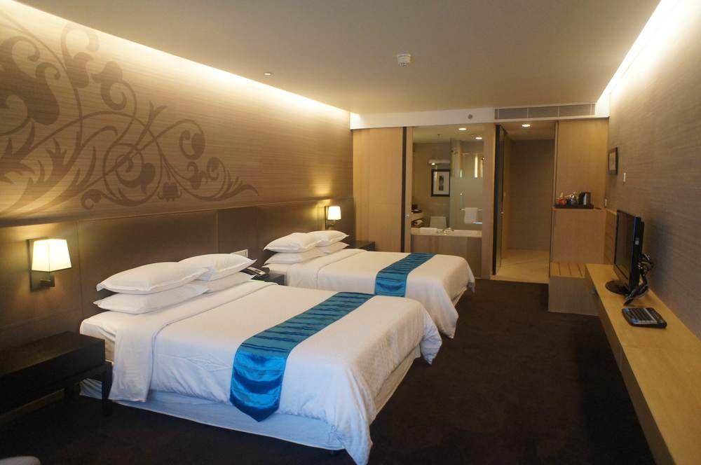 Hotel Four Points By Sheraton Bangkok, Sukhumvit 15 4*
