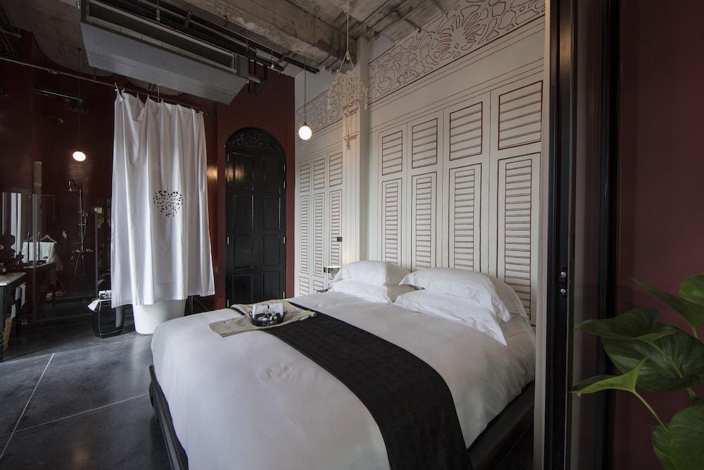 Hotel Amdaeng Riverside