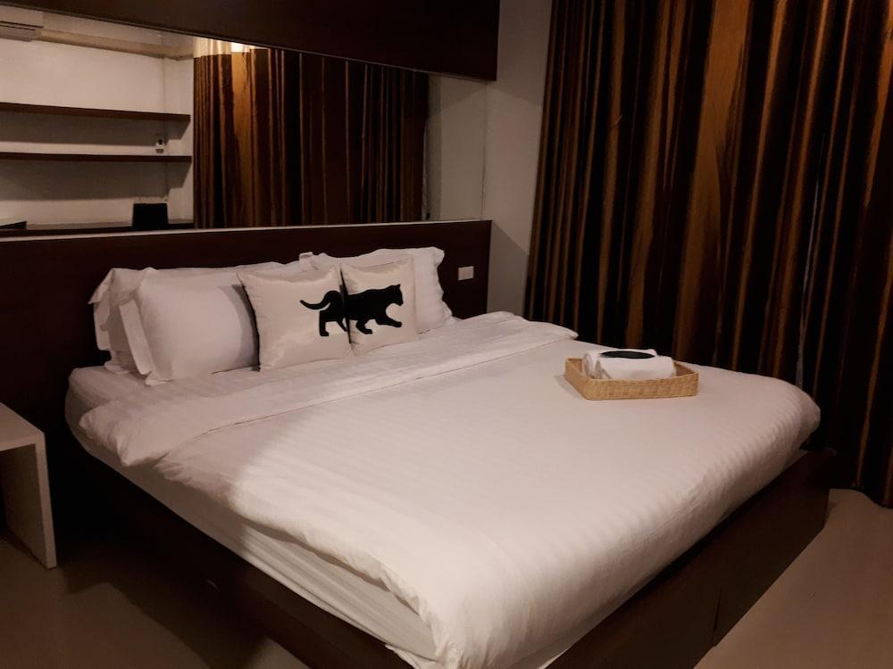 Bed By Hotel