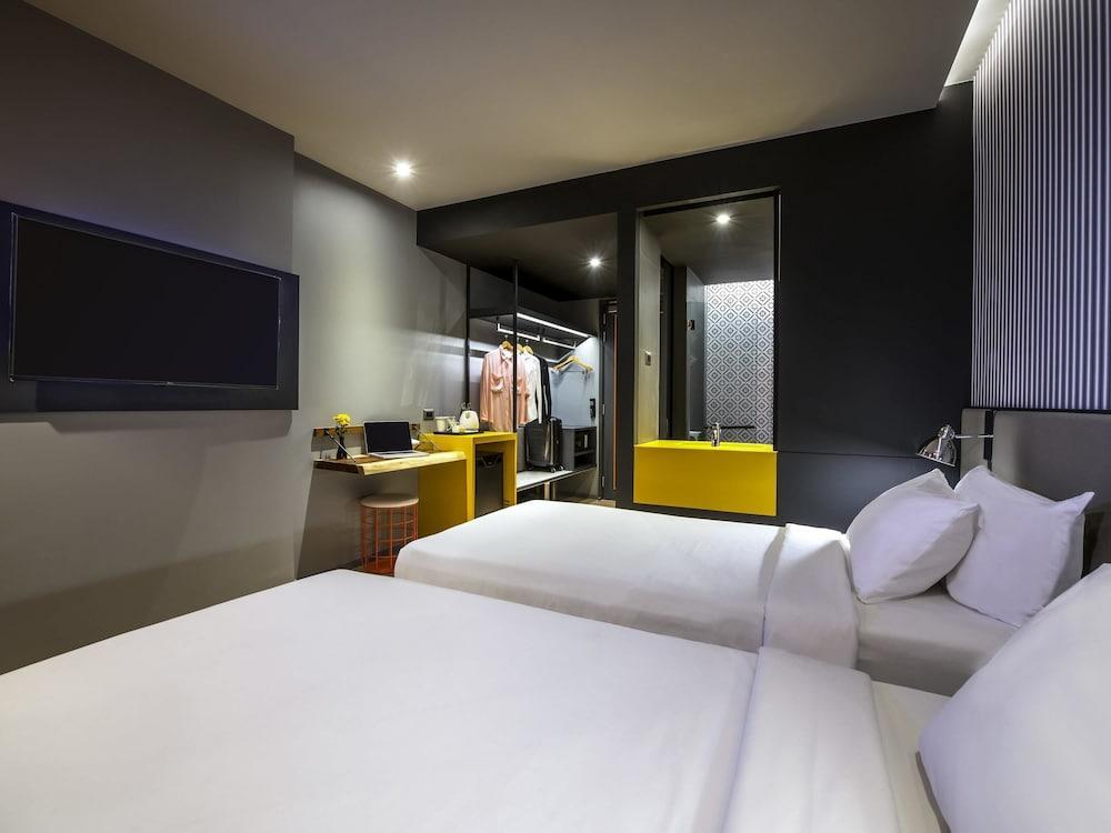 Novotel Sukhumvit 4 - Sha Extra Hotel 4*