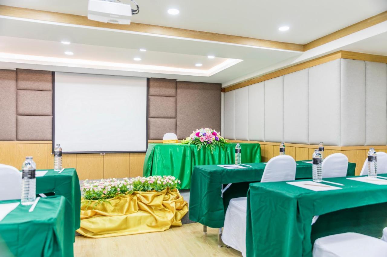 Livotel Hua Mak Bangkok