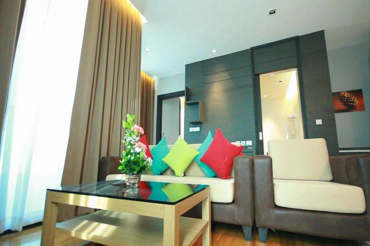 Hotel Lumen Srinakarin