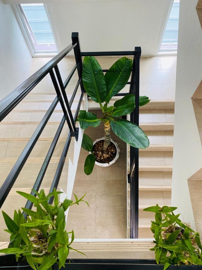 Teak Apartemen