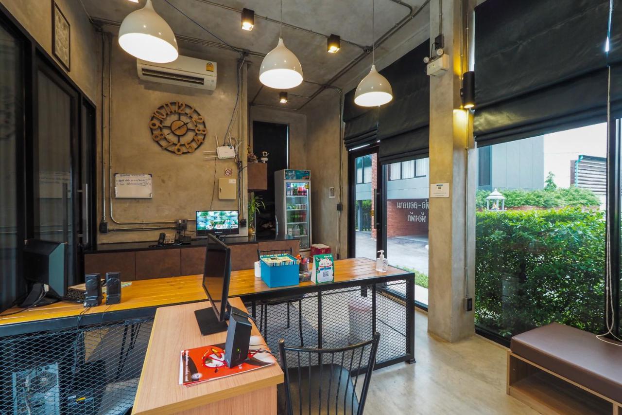 Oyo 75368 Demadre Hotel