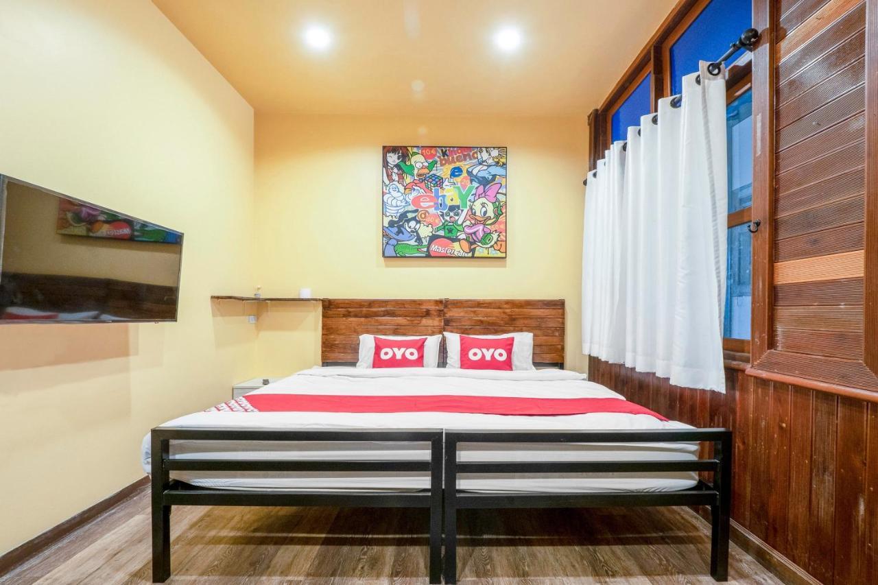 Hostel Art Sanamchai Bangkok