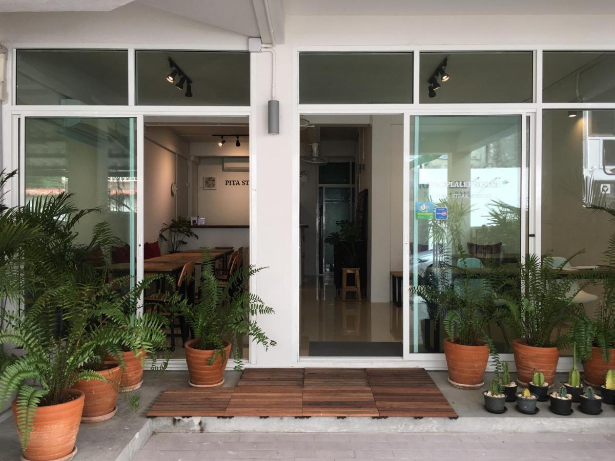 Pingplalee Female House Bangkok