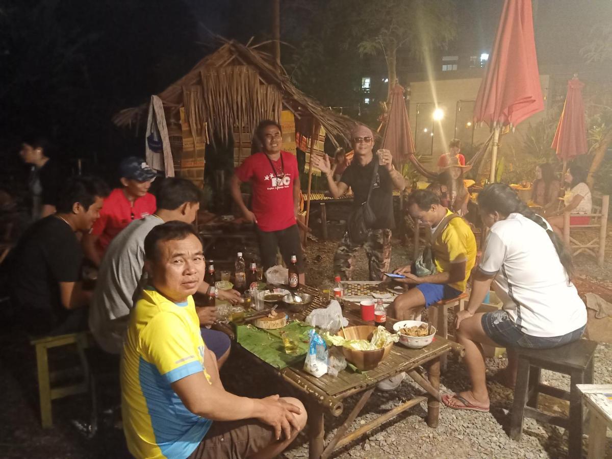 Do Dee Cafe Bangkok
