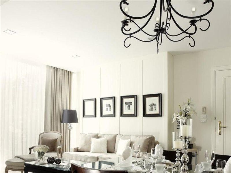 Rongratana Executive