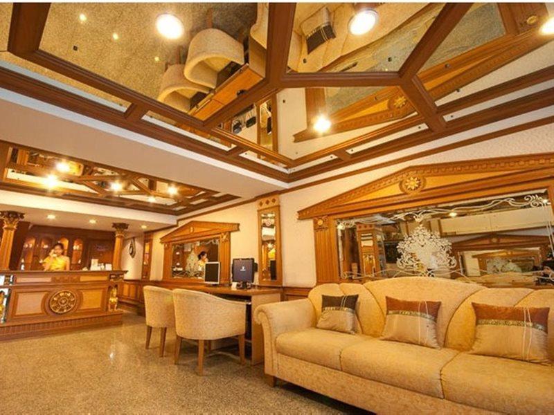 Hotel Golden House
