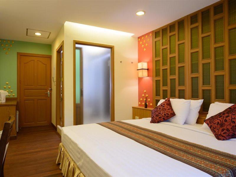Hotel Golden House 3*
