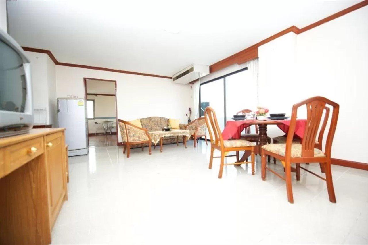 Poonchock Mansion 2*
