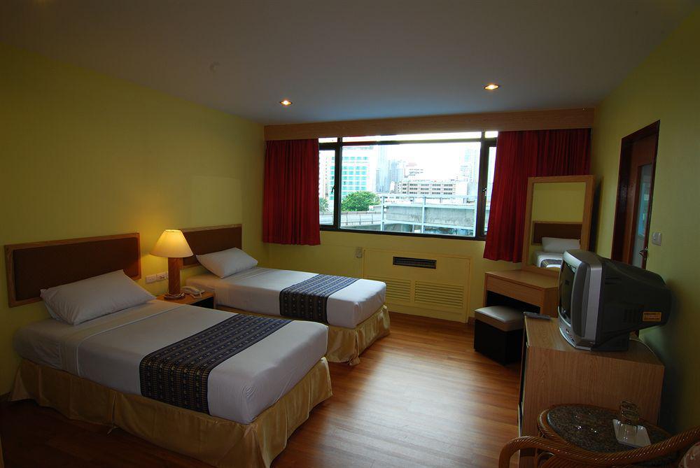 Hotel Ruamchitt Plaza Bangkok