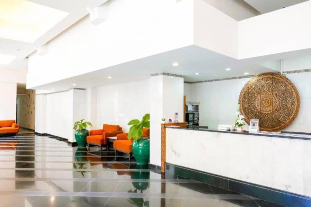 The Glass House Corner Asoke : 1br /wifi/netflix Apartment *