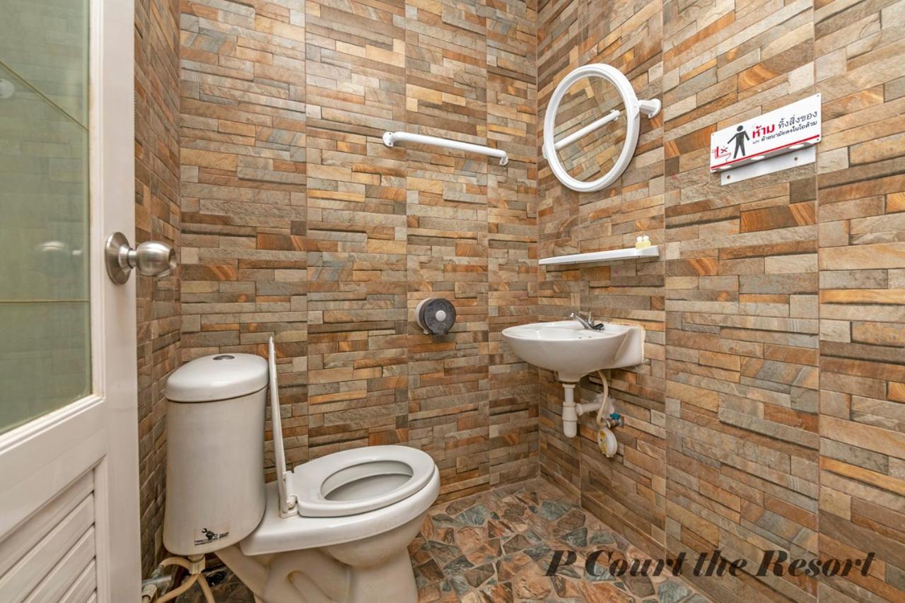 P Court The Hotel