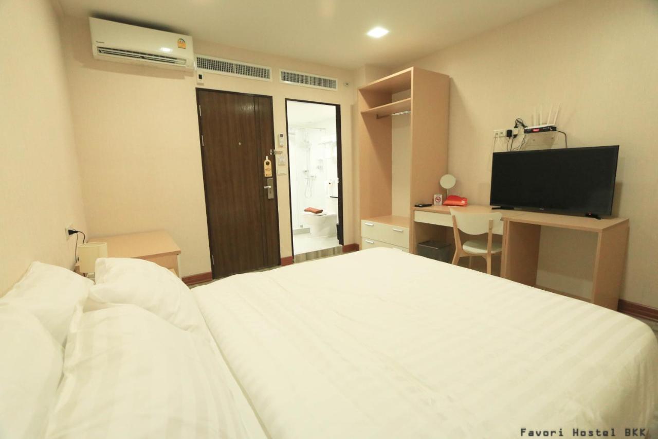 Favori Surawong Guest house *