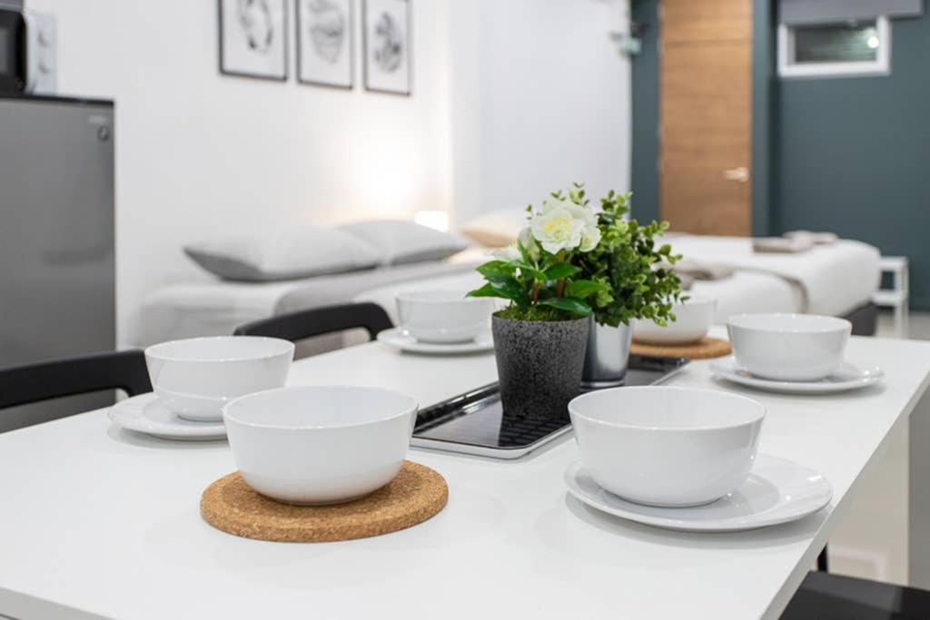 P1 Silom Pan Large Full Kitchen Wifi 4-6pax Apartment *