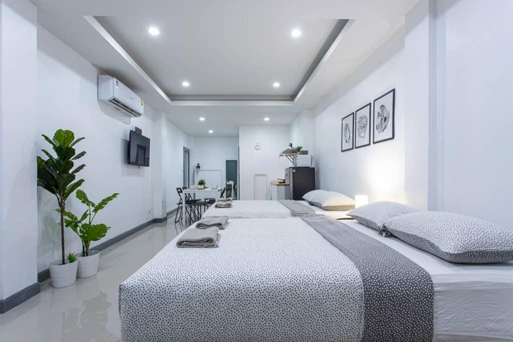 P1 Silom Pan Large Full Kitchen Wifi 4-6pax Pangsapuri Bangkok