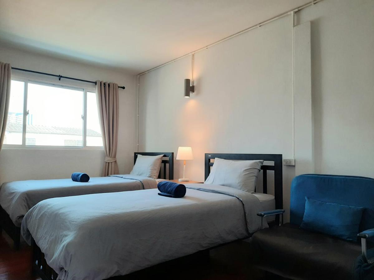 Pingplalee Female House Bed & Breakfast