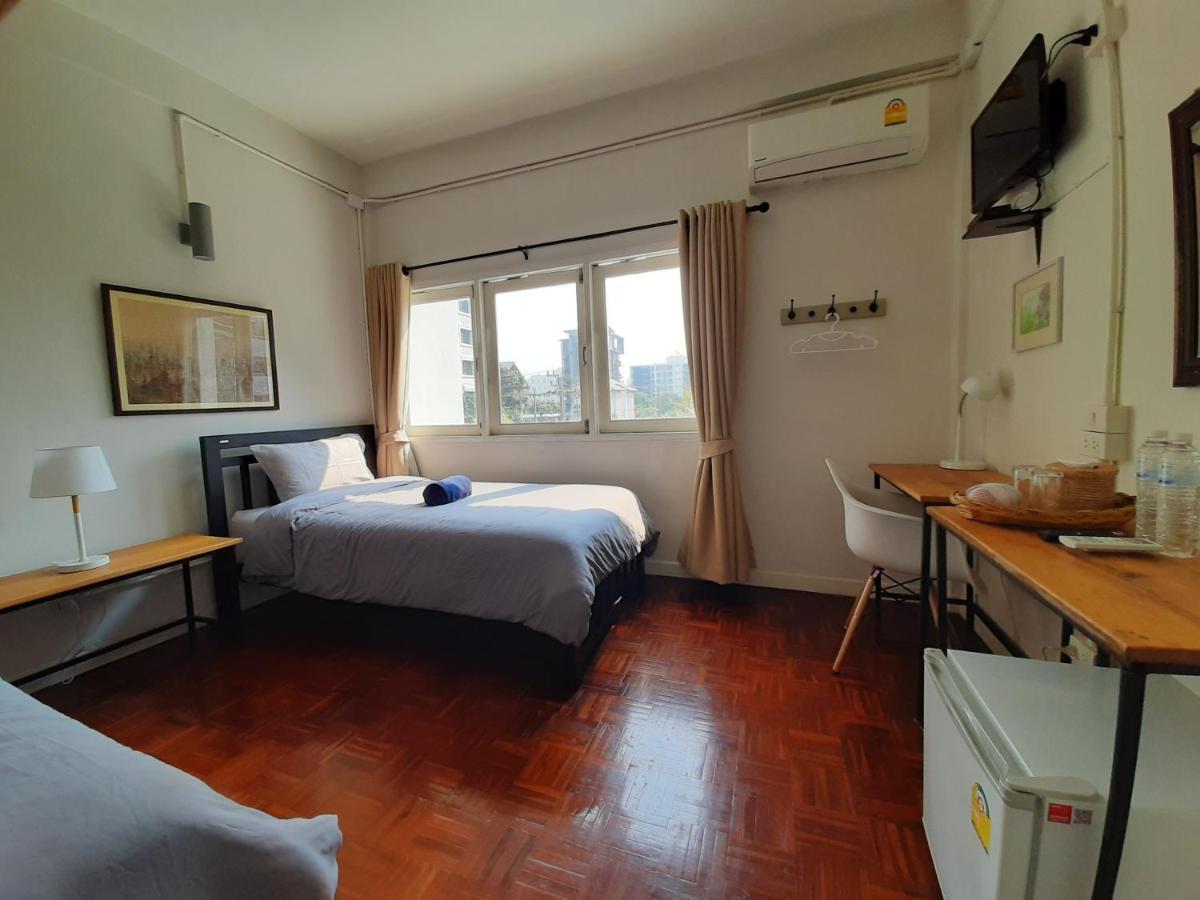 Pingplalee Female House * Bangkok