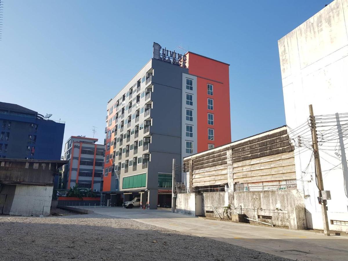 The Living Block Hostel Bangkok