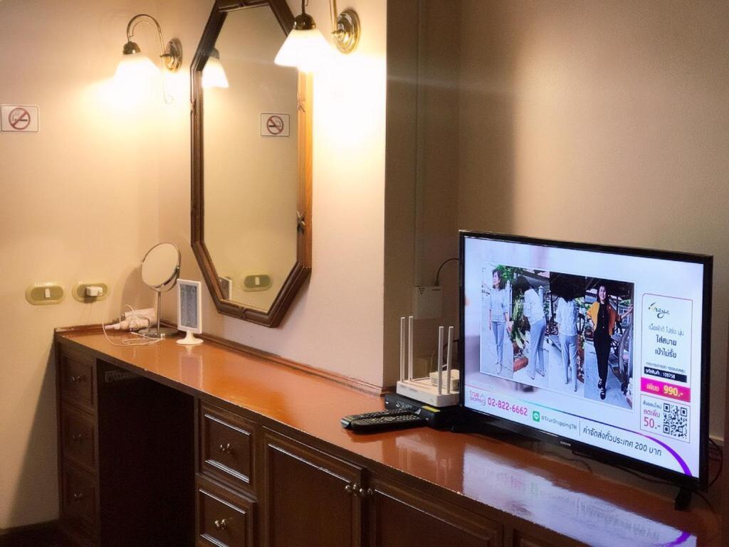 Omni Tower Cozy Nana Bts Bangkok