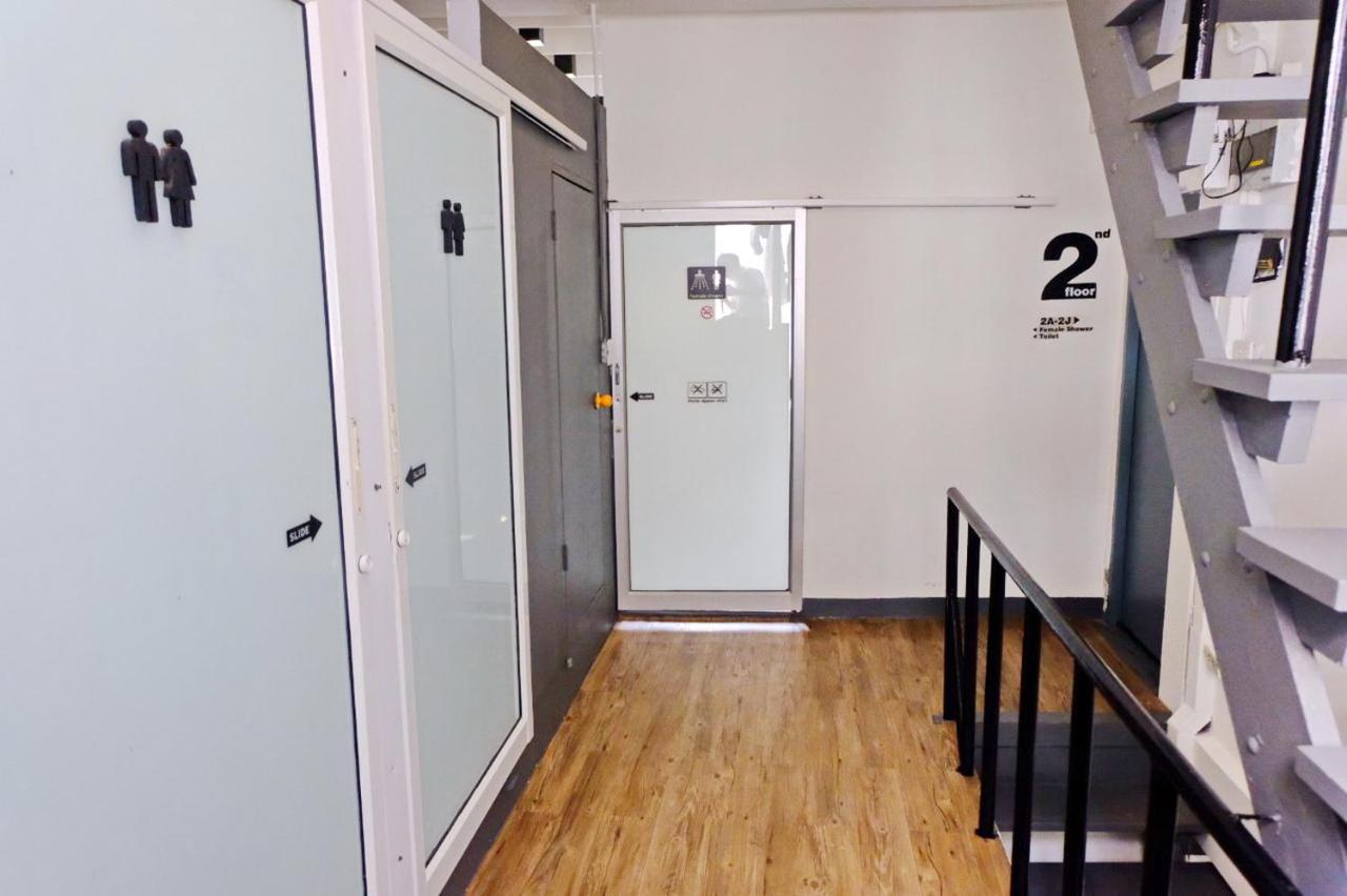 3howw Khaosan Hostel