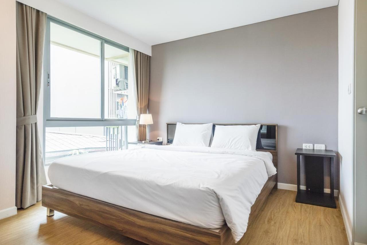 Locals Sathorn Siamese Nang Linchee Apartment