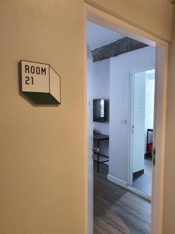 Roompini Bed & Breakfast Bangkok