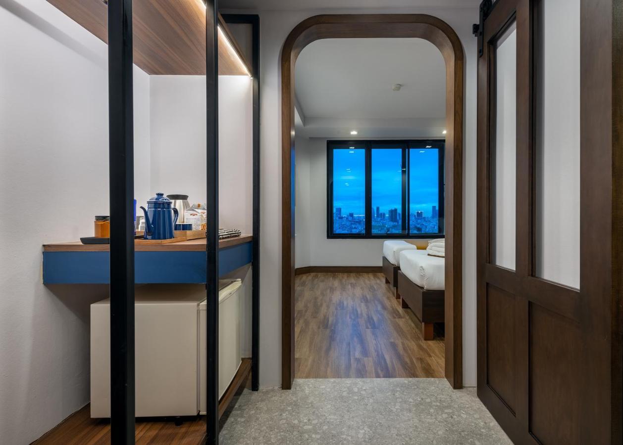 Graph Hotel