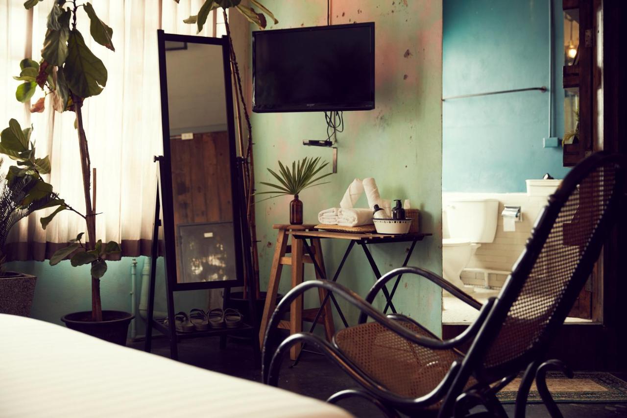 Tempat Tidur & Sarapan The Mustang Nero Bangkok
