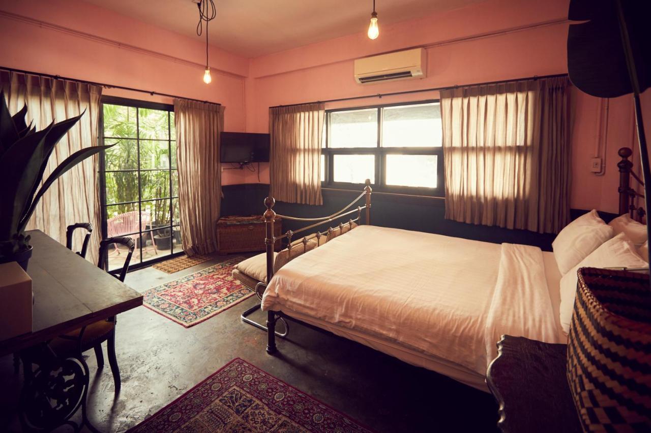 Tempat Tidur & Sarapan The Mustang Nero *