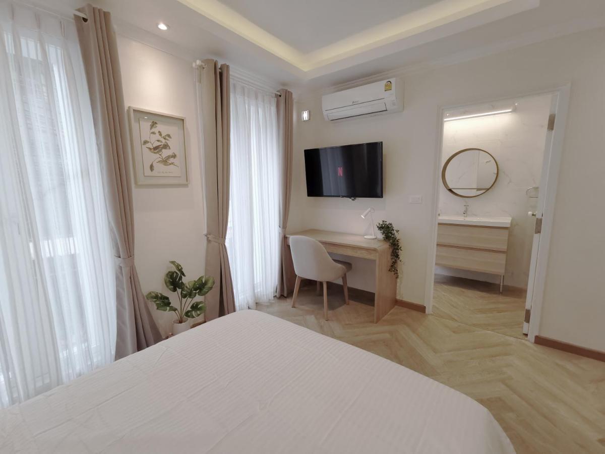 Double Bed 3*