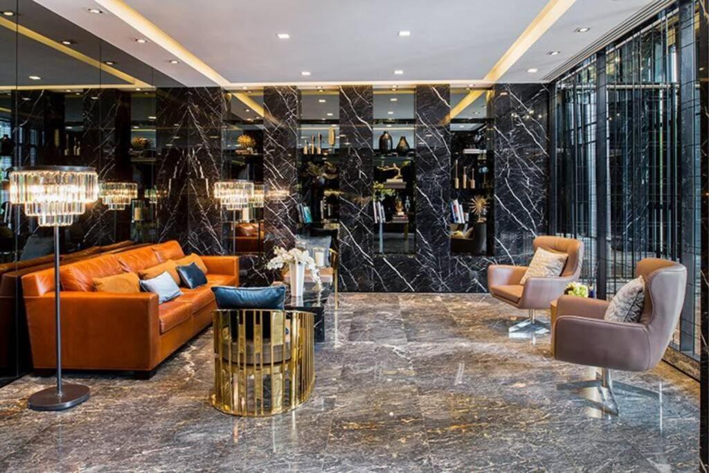 The Base Park East - Sukhumvit 77 Apartemen
