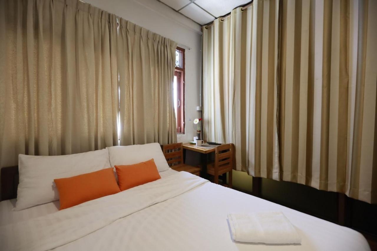 Albergue Banana Donmuang *