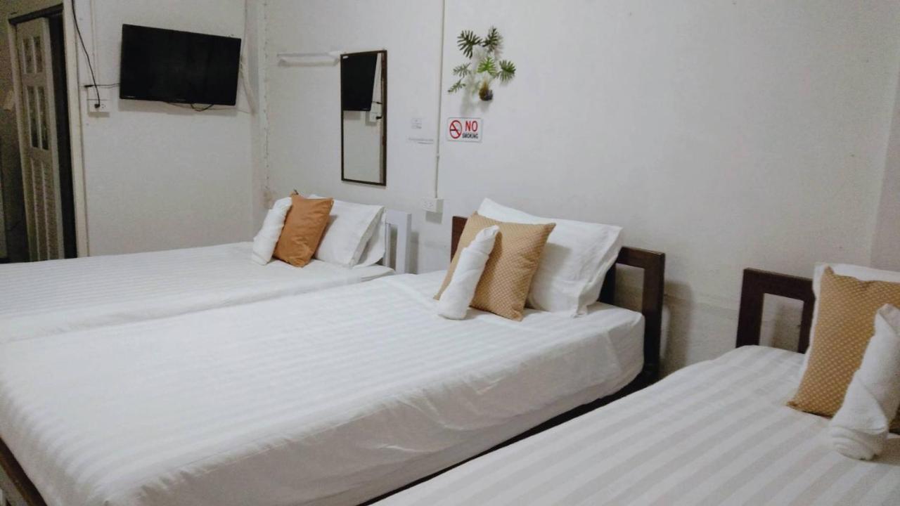 Banana Donmuang Albergue *