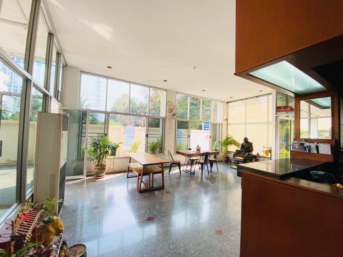 Aparthotel City Residence 2*