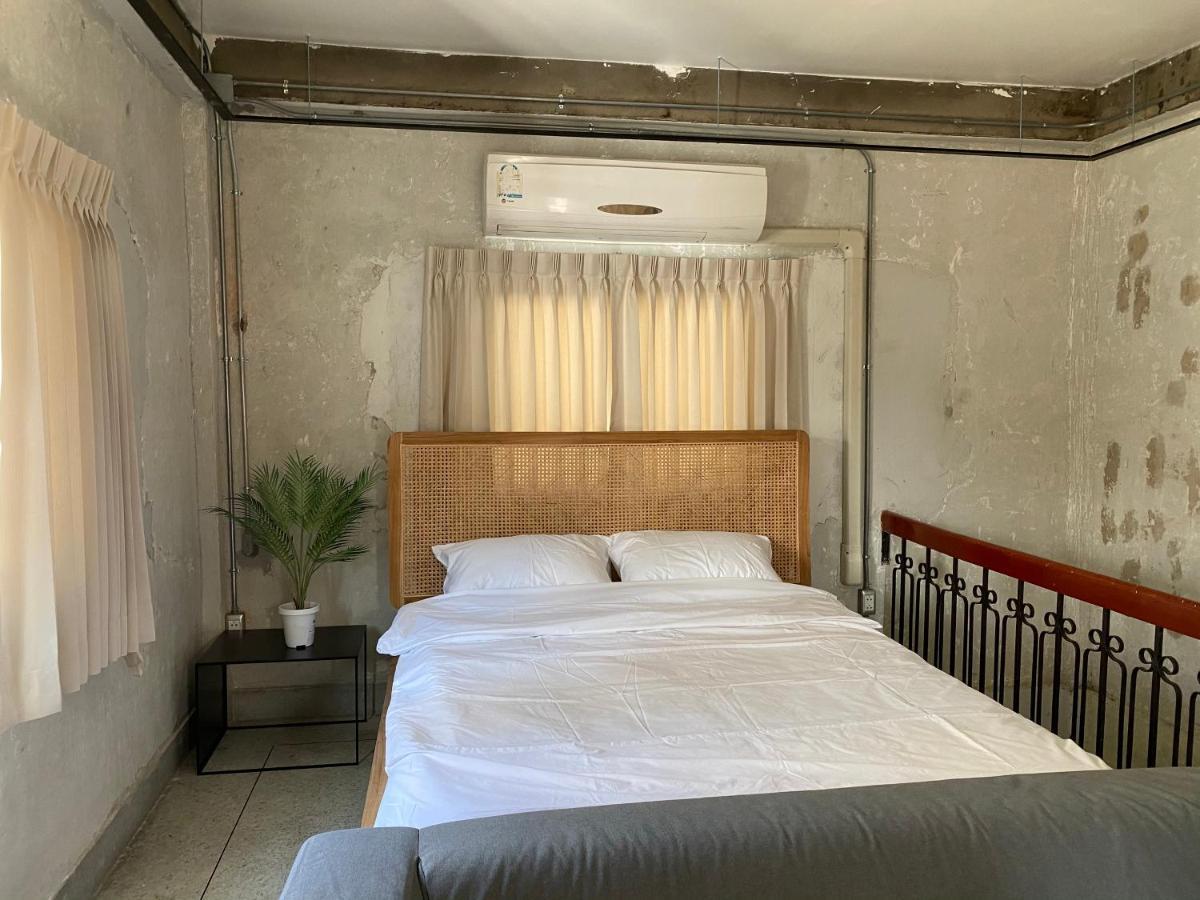 Ep1 Shophouse Guest house Bangkok