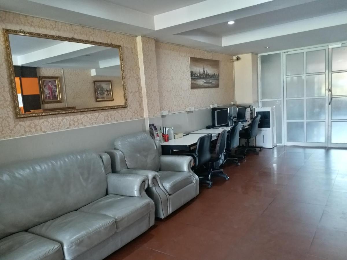 Hotel Convenient Resort, Suvarnabhumi Airport