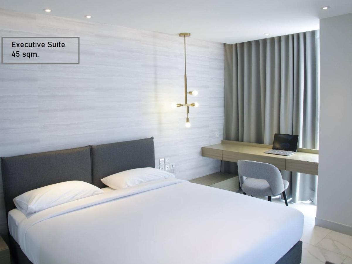 Hotel Ashley Thonglor 4*