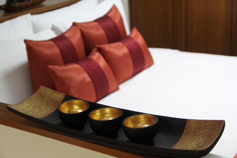 B.s. Court Sathorn Hotel 3*