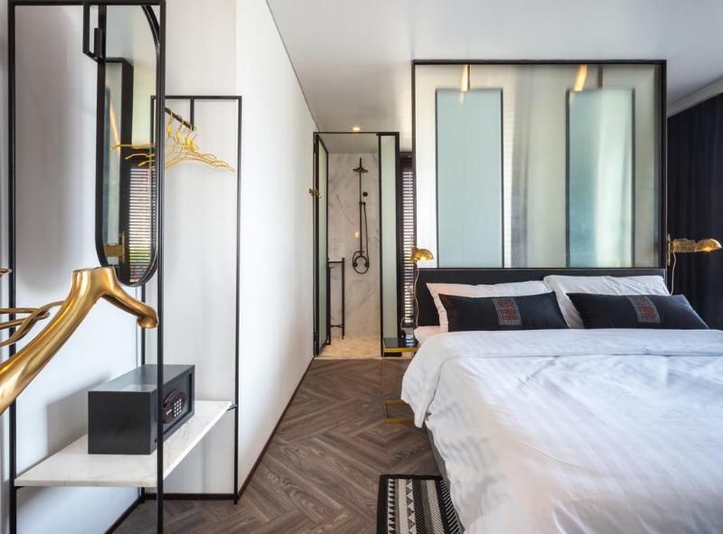 Ir-on Hotel 3*