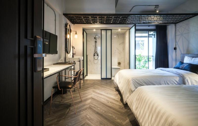 Hotel Ir-on 3*