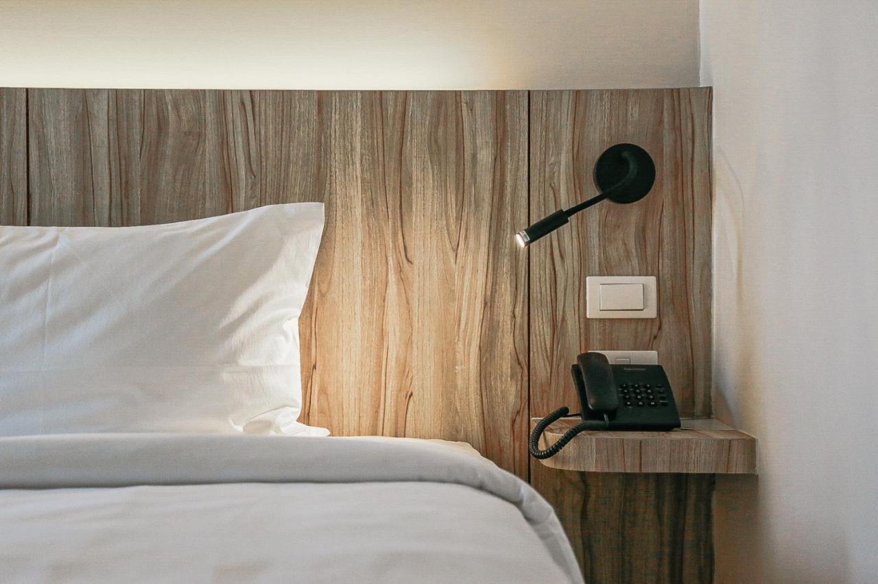 Homitel 4*