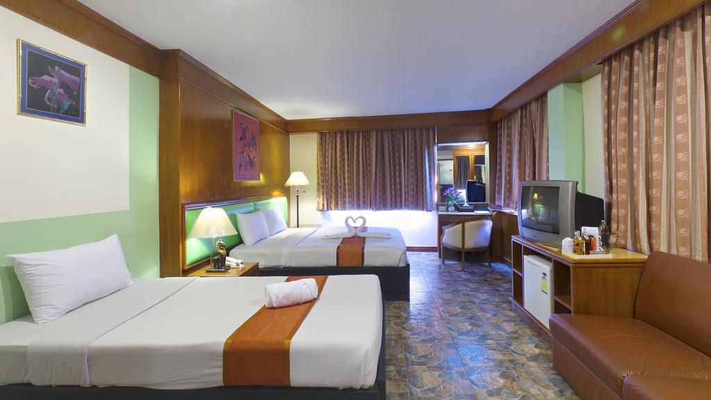 Silom Avenue Hotel