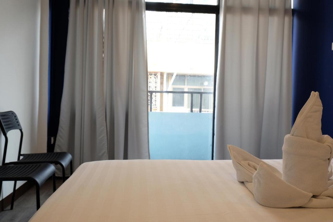 Hotel Sleep With Me - Bts Phra Khanong 3*